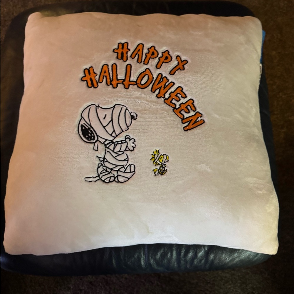 New Peanuts Halloween Mummy Pillow 18x18 Charlie Brown White Orange Couch